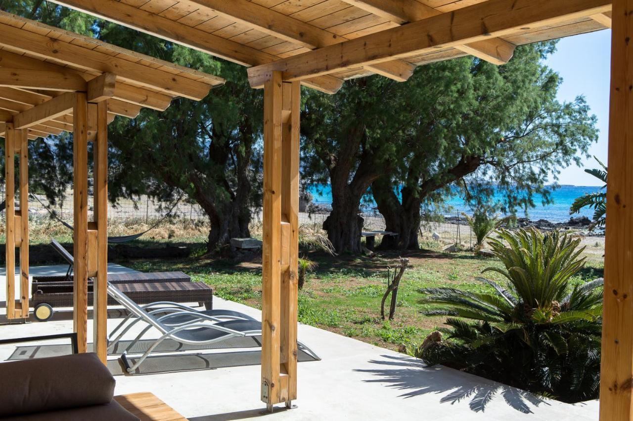 Mera Beachfront House - ファラサルナ エクステリア 写真