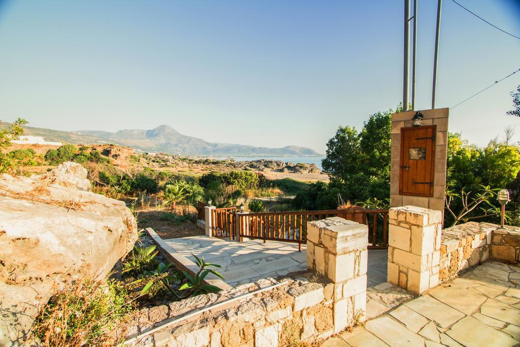 Mera Beachfront House - ファラサルナ エクステリア 写真