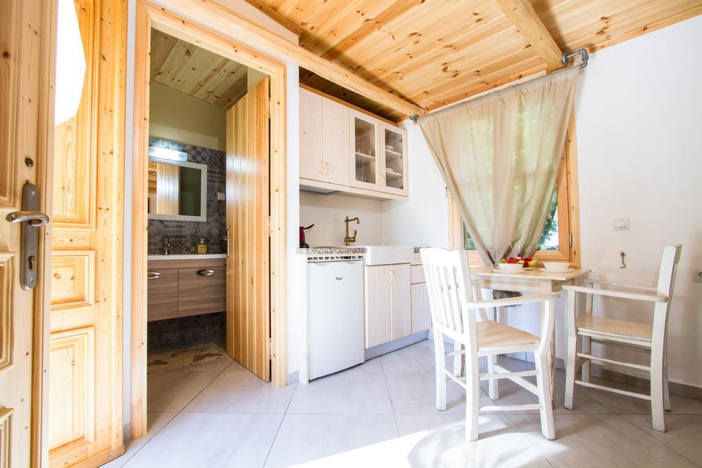 Mera Beachfront House - ファラサルナ エクステリア 写真